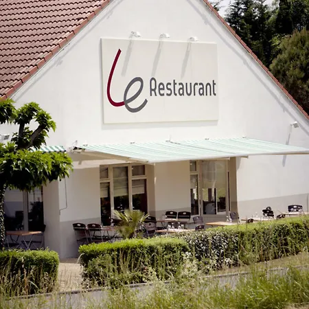 Hotel Campanile 3*