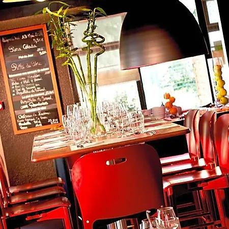 Campanile Hotel 3*