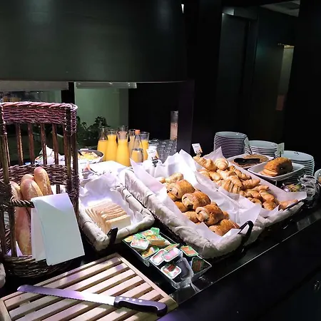 Campanile Hotel 3*